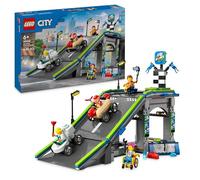 LEGO City Sin Límites: Rampa de Aceleración para Coches de Carreras de Juguete con 4 Minifiguras, 2 Autos Locos de Perrito Caliente e Inodoro, Regalo para Niños y Niñas de 6 Años o Más 60460