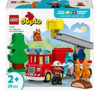 Camión de Bomberos con Manguera y Bomberos