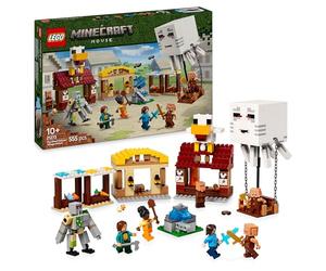 LEGO Minecraft El Ataque a la Aldea del Globo de Ghast 21273 | Juguetes para niños de 10+ años, casa de Steve, figura de Golem de Hierro y función dinamita, regalo gamer, 555 piezas