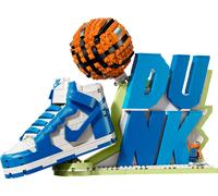 LEGO Nike Dunk x LEGO Set