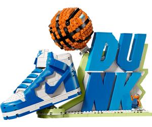 LEGO Nike Dunk x LEGO Set
