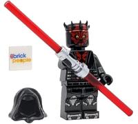 Lego Star Wars: Minifigura de Darth Maul con armadura plateada metálica, capucha, capa y sable de luz dual, a partir de 6 años