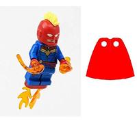 LEGO Superheroes: Capitán Marvel con casco y Power Blasts más capa extra