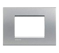 Legrand - Bticino livinglight - Placa 3 módulos tech