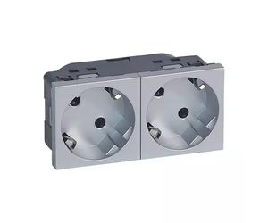 Legrand Enchufe multi-soporte 2x2pt 4M 45° Aluminio 079282