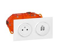 Legrand - Kit toma de corriente 2P+T 16A + 2 cargadores Dooxie USB 2.4A - Blanco