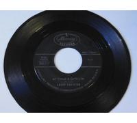 LEROY VAN DYKE - walk on by/ my world is caving in (MERCURY 71834 45)