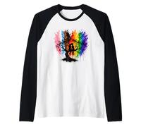 Lesbian Girls Kissing on Tree Branch Rainbow Silhouette Camiseta Manga Raglan
