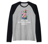 Let The Shenanigans Begin St Patricks Flamingo Mardi Gras Camiseta Manga Raglan
