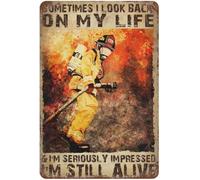 Letrero de aluminio con texto en inglés "Sometimes I Look Back On My Life and I'm Seriously Impressed Still Alive Still Alive - Letrero de aluminio para puerta de exterior, hogar, cueva, garaje