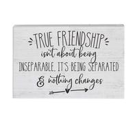 Letrero de amistad ""Small Talk"" de Simply Said INC - La verdadera amistad no se trata de ser inseparable - Letrero de madera de 8,9 x 13,2 cm - H