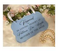 Letrero de boda personalizado con texto en inglés "Reserved in Loving Memory", letrero conmemorativo de silla colgante para boda (azul)