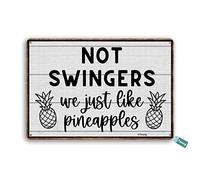 Letrero de lata de Navidad vintage con texto en inglés "Not Swingers We Just Like Pineapples", decoración de pared, placa de pub, 8 x 12 pulgadas