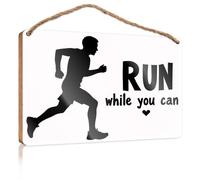 Letrero de madera para puertas con texto en inglés "Run While You Can" (23 x 35 cm)