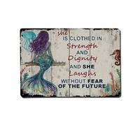 Letrero de metal vintage con texto en inglés "She Is Clothed in Strength And Dignity" para decoración de pared de bar, decoración de pared, póster de metal de 8 x 12 pulgadas