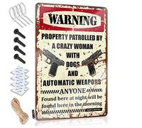 Letrero divertido para decoración de cueva de hombre de bar con texto en inglés "Property Patrolled By A Crazy Bitch With Dogs and Automatic Weapons", para dormitorio, garaje, bar (20 x 30 cm)