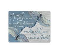 Letrero rústico de metal con pintura de libélula sobre fondo azul. Impresiones de paisajes celestiales: "Mi mente aún te habla". Arte de pared para el hogar, cocina, baño, sala de estar o patio (30