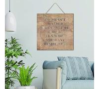 Letreros de madera rústica con texto en inglés «It Doesn't Matter Where You're Going It's Who You Have Beside You», bonita placa de madera con cita positiva, mapa personalizado, arte rústico para