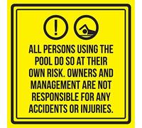 Letreros de pared con texto en inglés "Liability All Persons Using The Swimming Pool Do So At Their Own Risk". Señal de advertencia de spa de metal de 12 x 12 pulgadas, seguridad decorativa para