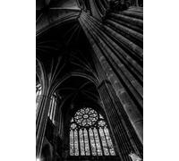 Libreta Interior de Catedral: Cuaderno con Renglones y Fotografía Arquitectónica en Escala de Grises