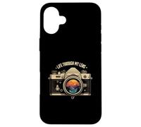 Life Through My Lens Camera Photographer Nature Sunset Art Carcasa para iPhone 16 Plus