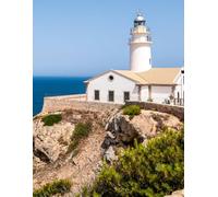 Lighthouse by the Sea Journal: 300 pages, lined