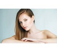 Limpieza facial con peeling con ultrasonido y tratamiento ampolla antiedad