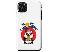 Lindo panda comiendo ramen bajo el cielo iluminado por la luna Carcasa para iPhone 11 Pro Max