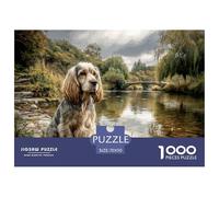 Lindo Rompecabezas de Perro para Adultos: Cocker Spaniel Sentado Junto a un Lago Tranquilo. 1000 Piezas. Apto para descompresión. 70 x 50 cm.