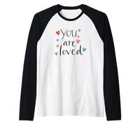 Lindos corazones de pasta dibujados a mano You Are Loved Camiseta Manga Raglan