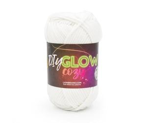 Lion Brand Bright Cozy Glow in The Dark - Hilo que brilla en la oscuridad para ganchillo, tejido y manualidades, color blanco, 1 paquete