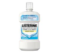 Listerine Advanced White Sabor Suave (1 x 500 ml), enjuague bucal 0% alcohol, enjuague bucal sin alcohol sabor menta, colutorio blanqueador dental para una limpieza óptima