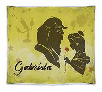LolaPix Manta Bella y Bestia Personalizada con Nombre/Texto. Varios Tamaños. Regalos Frikis Personalizados. Manta Polar 600gr/m². Tejido Certificado Oeko-Tex. 125x140cm. Manta Cálida Bella