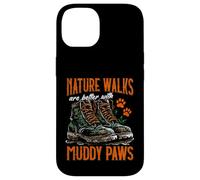 Los paseos por la naturaleza son mejores con patas fangosas caminando con perro Carcasa para iPhone 14