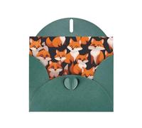 Lots Of Cartoon Little Foxes - Tarjeta horizontal con sobre en forma de corazón verde oscuro y escribe varios saludos navideños