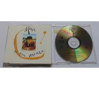 Love,Monie - Monie in the Middle