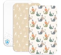 Lovely Hippo 2 sábanas bajeras ajustables de 100 % algodón + 1 protector de colchón de material 100 % impermeable, juego de 3 unidades, compatible con Chicco, Kinderkraft (Walbabys, 50 x 83 cm)