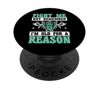 Lucha conmigo, pero recuerda que soy viejo por una razón Vikingos PopSockets PopGrip Adhesivo