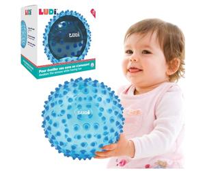 Ludi - Bola de Masaje Azul - Despertar Sensorial para bebé Desde 6 Meses - Punchos tiernos - Estimulación, Destreza y Coordinación - 100% PVC - Lavable - Ø 20 cm - Alivia los Dientes y favorece el