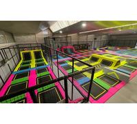 Lunes a jueves (no festivos ni vísperas de festivo): 2 horas de saltos en camas elásticas