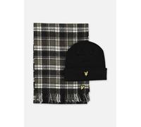 Lyle & Scott Lambswool Blend Scarf And Beanie Set T.U Negro