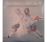 Lynn Anderson Sings About Love / Smile For Me