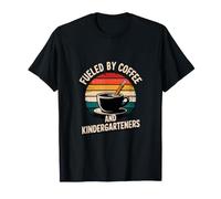 Maestro de jardín de Infantes Alimentado por café Divertido Retro Escuela Camiseta