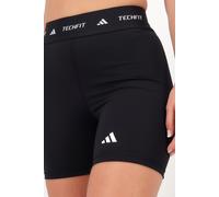 Adidas Performance Short deportivo ajustado TECHFIT. Color Negro
