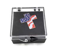 Mandujour - Pin de Solapa, diseño de Cruz patriótica en Caja de Regalo