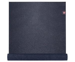 Manduka eKO Superlite - Tapete de yoga para viajes, ligero, fácil de enrollar y plegar, duradero, agarre antideslizante, 0.06 pulgadas de grosor, azul medianoche, 71 x 24 pulgadas