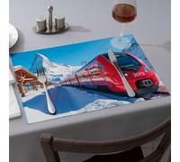 Mantel individual con diseño de tren rojo sobre pistas nevadas con montañas en el fondo, manteles individuales lavables para niñas doradas (1 unidad)