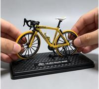 Maqueta de bicicleta de carretera de aleación de escala 1:8, miniatura de percha, decoración con soporte expositor, regalo de colección, amarillo