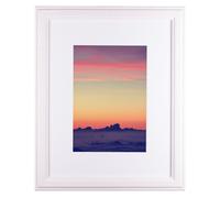 Marco de fotos de madera dura blanca simple Craig Frames Wiltshire 236 con tapete blanco individual: muestra una impresi n de 13 x 19 pulgadas co