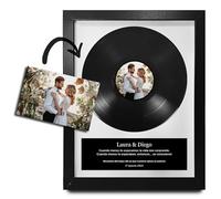 Marco decorativo, regalo original personalizable. Disco de vinilo con foto y mensaje personalizados en cuadro de madera y cristal. Para colgar o colocar (30 x 40 cm. Disco 10" original + cartel negro)